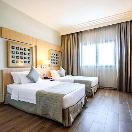 Golden Tulip Le Diplomate Hotel Cotonou Exterior photo