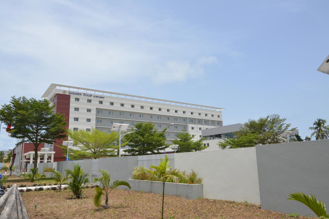 Golden Tulip Le Diplomate Hotel Cotonou Exterior photo