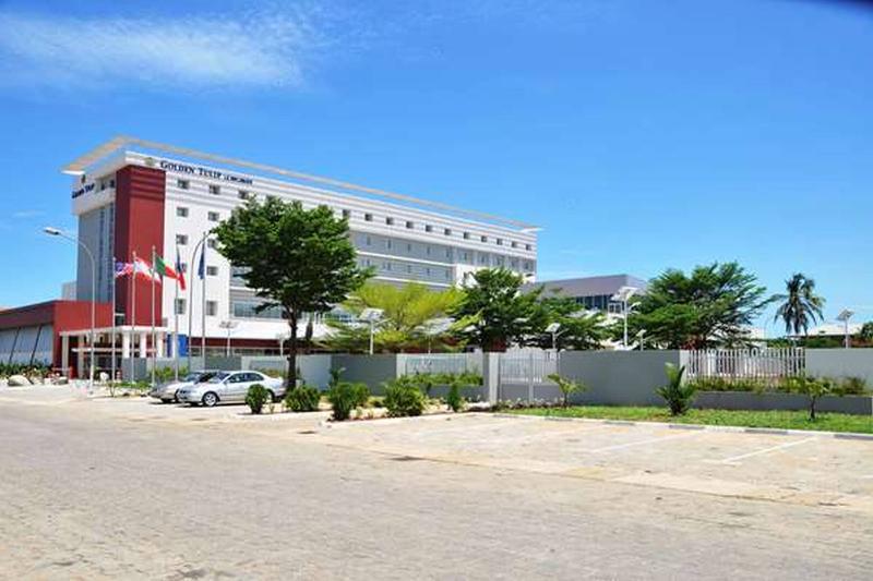 Golden Tulip Le Diplomate Hotel Cotonou Exterior photo