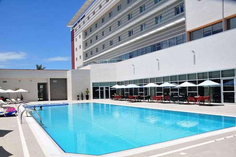 Golden Tulip Le Diplomate Hotel Cotonou Exterior photo
